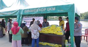 Polres Beltim Menggelar Gerakan Pangan Murah ,Bantu Menjaga Kestabilan Harga Barang Pokok Pangan