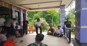 Babinsa dan Tokoh Pemuda Satukan Langkah dalam Menjaga Ketertiban Masyarakat Singkawang Selatan