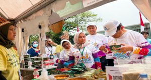 Menteri Agama RI–Imam Besar Masjid Istiqlal Serukan Dukungan Total Pada UMKM Halal Di Istiqlal Halal Walk 2025