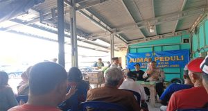 Jumat Peduli Polsek Koja, Jakarta Utara: Peduli Warga dengan Bantu Sembako dan Sosialisasi Kamtibmas