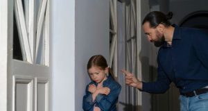 5 Cara Membuat Sembuh Luka Batin Akibat Pola Asuh Otoriter Menurut Psikolog