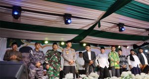 Bersama Pejabat Utamanya, Kapolres Ketapang Hadiri Pelaksanaan Upacara Peringatan HUT TNI Ke 80 Di Makodim 1203 Ketapang