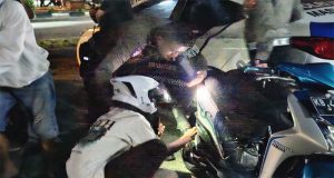 Sat Lantas Polres Singkawang Amankan 19 Knalpot Brong Dalam Kegiatan Penertiban di Jalan Diponegoro