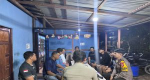 Kapolsek Sandai Gelar Kegiatan Jum’at Curhat Bersama Masyarakat di Warkop Simpang 3