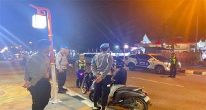 Polres Singkawang Gelar Patroli Skala Besar: Wujudkan Malam Aman dan Kondusif di Kota Singkawang