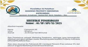 Luar Biasa, Fatmawati, SE Marketing Property API di Dumai Mendapat Penghargaan Sebagai Leader Marketing Property