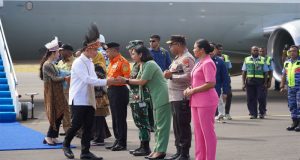 Kunker Wapres ke Manokwari Menegaskan Arahan Presiden Prabowo untuk Percepatan Pembangunan Papua