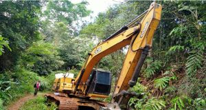 Di Pimpin Jenderal Tempur Kostrad Satgas PKH dan Halilintar, Sita Exavator dan Buldozer dari Lokasi Tambang Ilegal