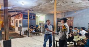 Kapolsek Nanga Tayap Pimpin Patroli Kamtibmas di Area Pasar, Tegaskan Pentingnya Kewaspadaan dan Ketertiban