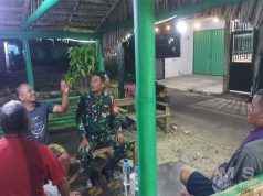 Babinsa Desa Samudra Jaya Laksanakan Siskamling Bersama Warga untuk Perkuat Keamanan Wilayah