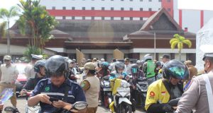 Ops Zebra Kapuas 2025: Penertiban Kendaraan di A Yani, 33 Pengendara Terjaring Tilang