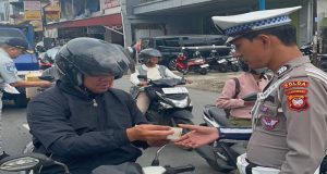 Pelaksanaan Hari ke-9 Operasi Zebra Kapuas 2025, Polda Kalbar Intensifkan Sosialisasi dan Penertiban