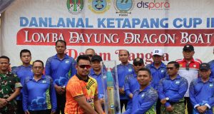 Waka Polres Ketapang Hadiri Pembukaan Lomba Dayung Dragon Boat Danlanal Ketapang Cup III Peringati Hari Armada RI 2025