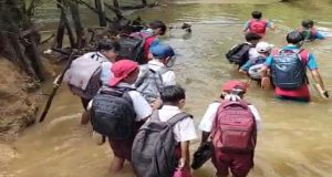 Kebangkrutan Moral Pemerintah: Jembatan Ancam Nyawa, Rumah Dinas Mewah