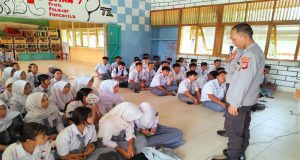 Satbinmas Polres Singkawang Beri Edukasi Kamtibmas dan Anti Narkoba kepada Pelajar SMAN 7 Singkawang