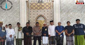Dafari Babinkamtibmas Desa Setiamulya Aipda Arif Pramono di Masjid Al-Muhajirin Perumahan Bali Indah RT. 002 RW. 020