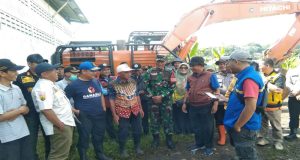 Forkopimcam kec Bojonggenteng bekerja sama PSDA propinsi melakukan penanganan Normalisasi aliran sungai pamatutan