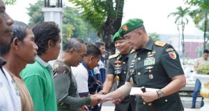 Pangdam V/Brawijaya Pimpin Ziarah Hari Juang TNI AD dan HUT ke-77 Kodam di TMP 10 Nopember Surabaya