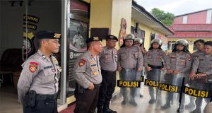 Kasat Samapta Polres Ketapang Pimpin Latihan Dalmas Lanjut di Halaman Mapolres Ketapang