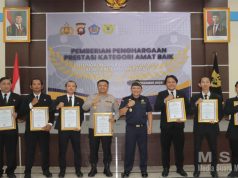 Kapolres Sambas dan 9 Personel Polres Sambas Terima Penghargaan Prestasi kategori Amat Baik dari Direktorat Jenderal Bea dan Cukai (DJBC) Kalimantan Barat