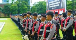 Misi Kemanusiaan Akhir Tahun: Wakapolri Lepas Ribuan Personel Brimob, dan Kirim yg Bantuan 7.598 Ton Logistik Bencana Sumatera