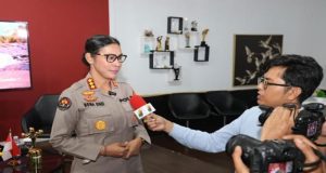 Kabid Humas Polda Kepri Tegaskan Peran Strategis Polri Kawal Investasi di Wilayah Perbatasan Melalui Dialog Batam TV