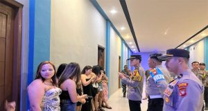 Patroli Penertiban Tempat Hiburan Malam (THM) Di Kecamatan Air Upas Di Pimpin Langsung Kabag OPS Polres Ketapang