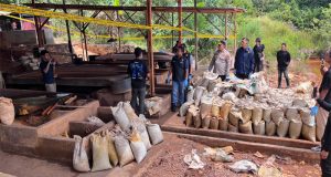 Bareskrim Polri dan Polda Babel Gerebek Lokasi Pengelolaan Pasir Timah Ilegal Di Beltim
