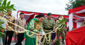 Peresmian Monumen Jenderal Besar TNI (Purn) H.M. Soeharto di Brigif 6 Divif 2 Kostrad