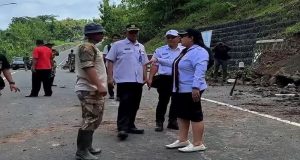 Ditemukan Retakan 50 Meter, Warga Diminta Waspada Jalur Clongop Longsor Lagi