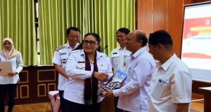SK Pensiun bagi 80 ASN, Di Serahkan Bupati Gunungkidul Sebut Purna Tugas sebagai Ijazah Kelulusan Tertinggi