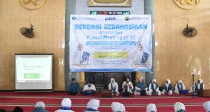 Wakapolda Papua Barat Hadiri Pengajian Ramadhan dan Berikan Santunan Anak Yatim di Masjid Ridwanul Bahri Fasharkan