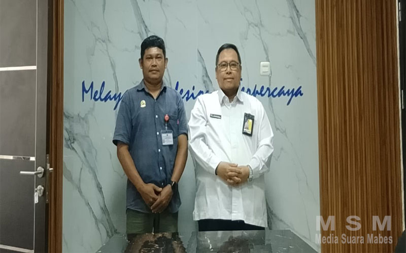 55738