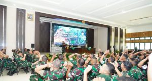Pengarahan Pangdivif 2 Kostrad Jelang Idul Fitri