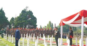 Tangis Haru Iringi Pemakaman Mayor Zulmi, Prajurit Berprestasi TNI