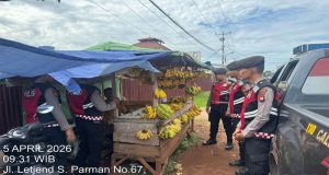 Pastikan Nihil Terkait Potensi Gangguan Kamtibmas, Satuan Samapta Polres Ketapang Gelar Patroli Di Pemukiman Warga