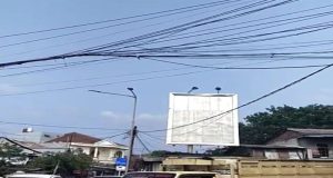 Pembiaran Aparat Disorot, Kabel Menjuntai di Semper Berpotensi Picu Kecelakaan Fatal