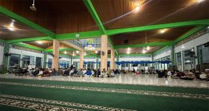 Polsek Delta Pawan Laksanakan Pengamanan Kegiatan Tabligh Akbar di Masjid Baiturrahman